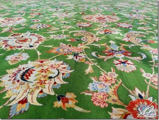 sheikh rashid mosque persian carpet